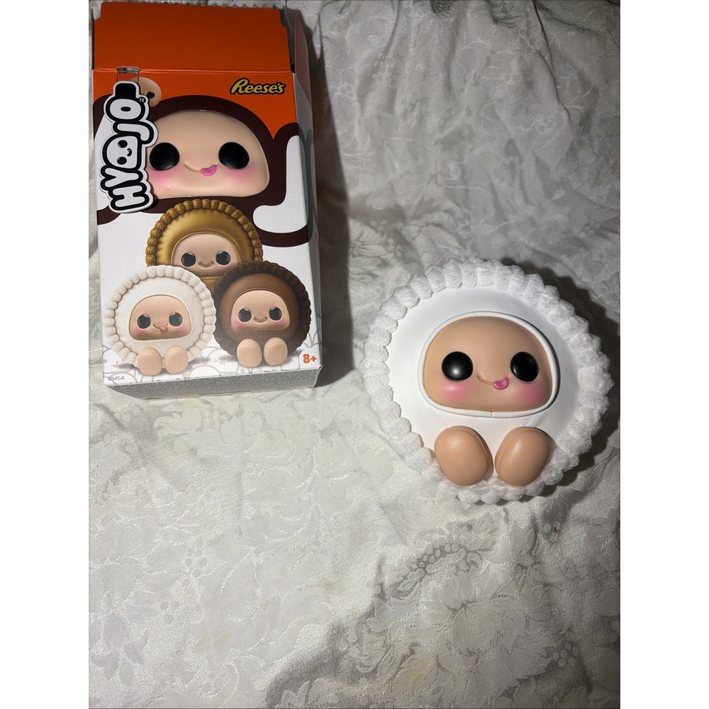 Hyojo RARE WHITE REESES Series Blind Box Collectible Plush